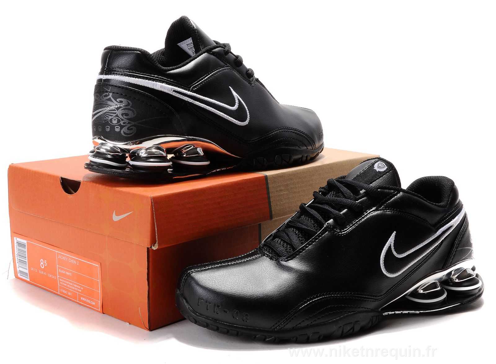 argentee et noire Nike Shox R5 plaquage (3).JPG